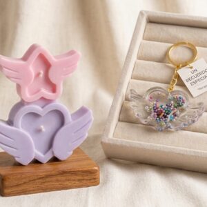 Molde estrella y corazon con alas