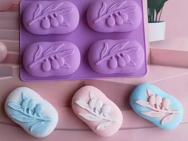 Molde jabon oval con flor x 4