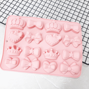 Molde 16 coronas y moños