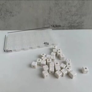 Molde forma de cubo con letras pequeñas