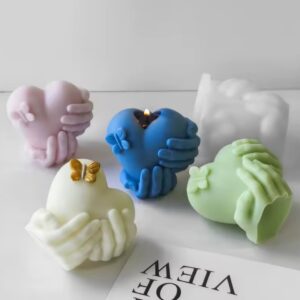 Molde corazon con manos
