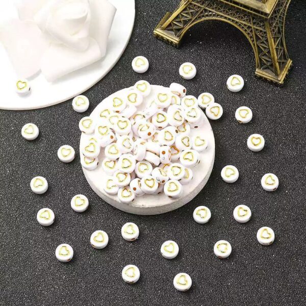 Letras cuentas corazon blancas con  dorado cuadradas 15grs - Imagen 4