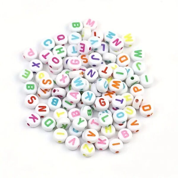 Letras cuentas circulo con fondo blanco 25grs