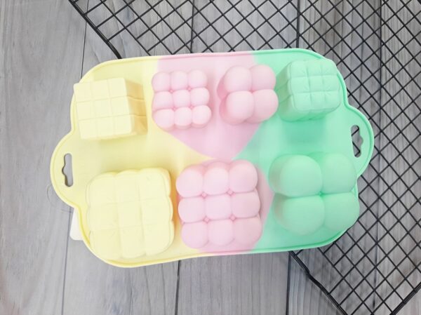 Molde  7 cubos burbujas - Imagen 2