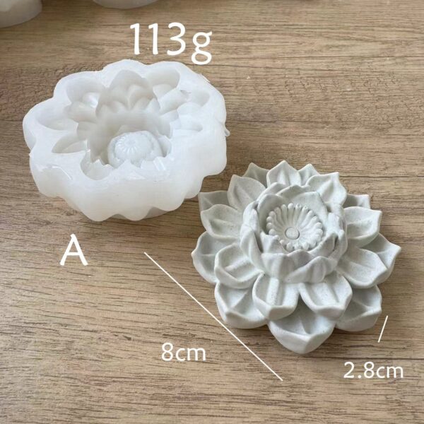Molde flor con petalos abiertos